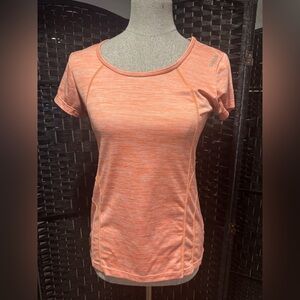 Reebok Women's Orange Athletic Top Sz S